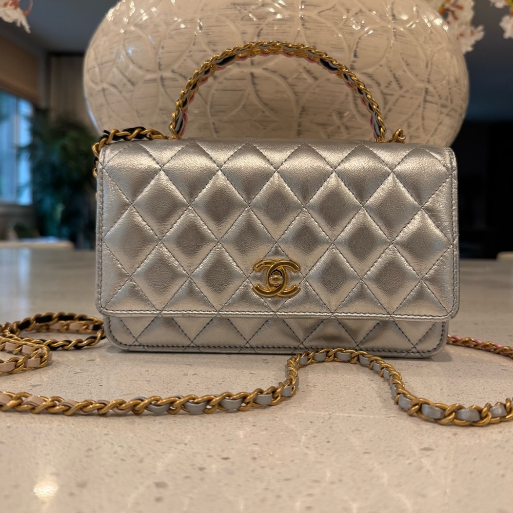 CHANEL Spell out Top Quilted Handle Mini bag - Picture 2 of 15